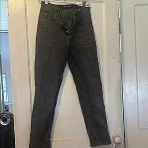 Aritzia High Rise Black Jeans Sleek and Versatile